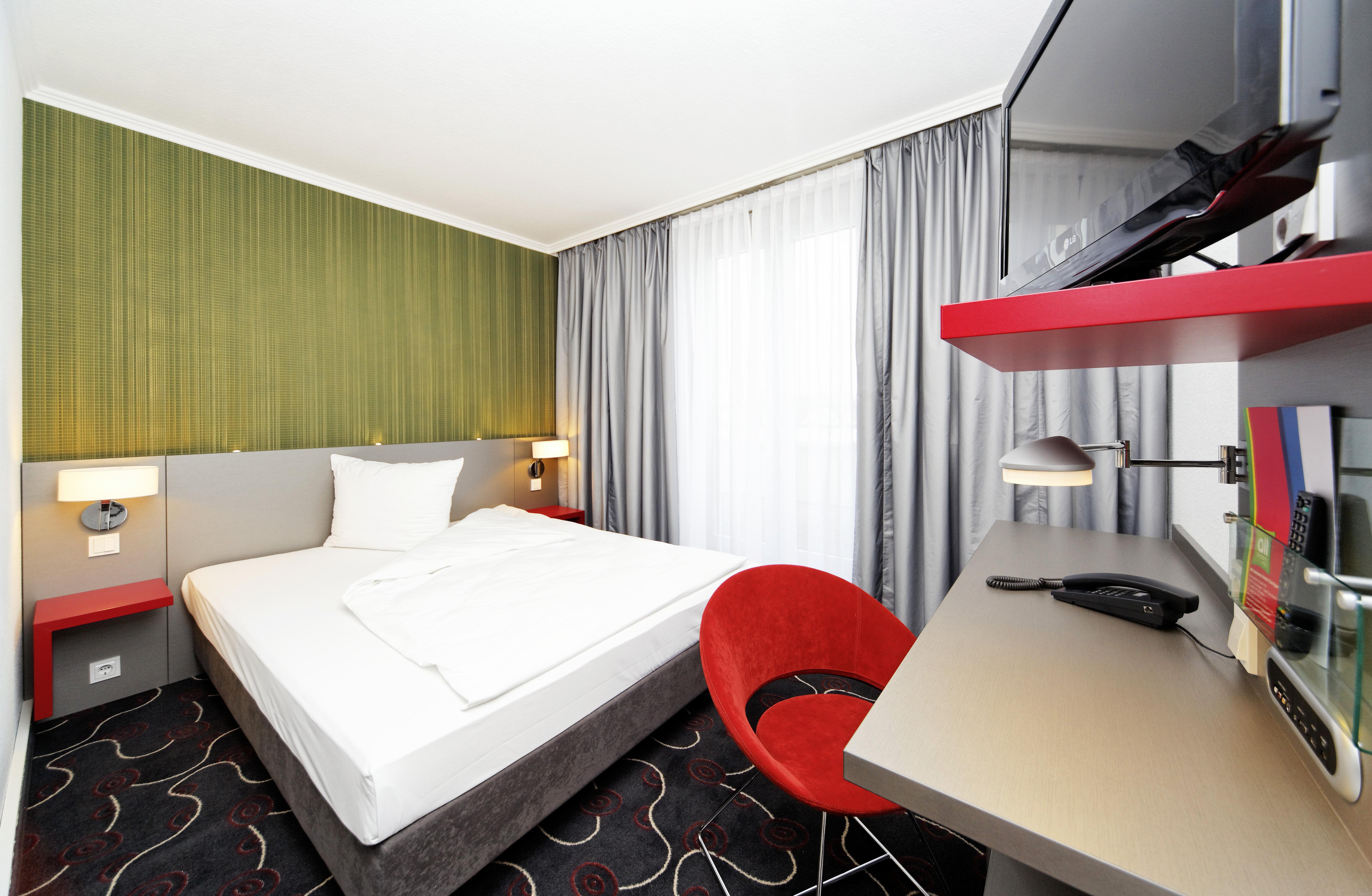 Ibis Styles Stuttgart Hotel Exterior photo